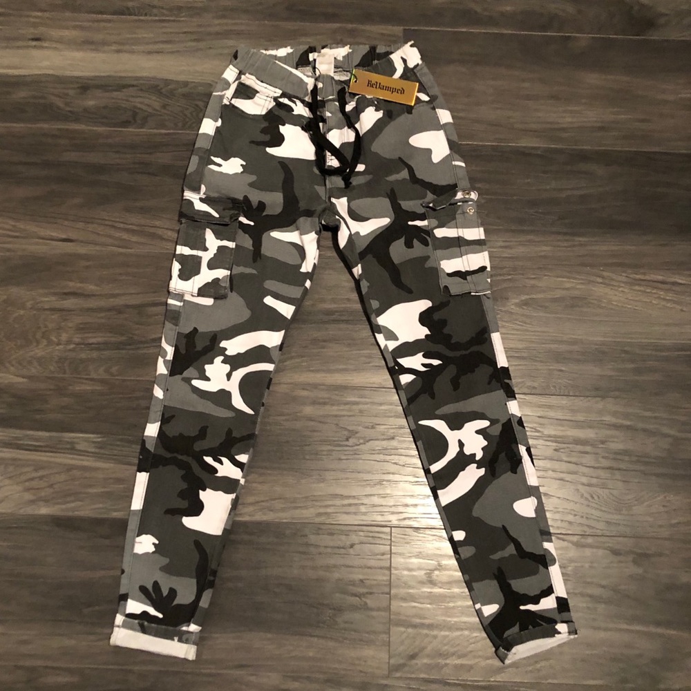 Black white camo pants